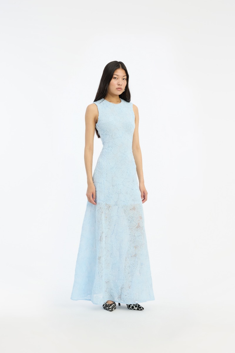 scalloped lace midi dress august sky Soleil Scalloped Lace Midi Dress