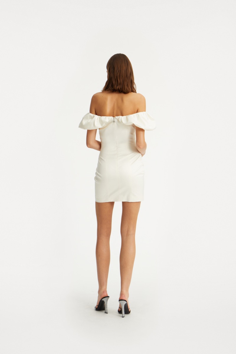 cream off the shoulder mini dress Vestido Mini Sin Tirantes Grand Beauty - Crema